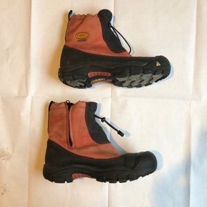 Keen waterproof winter hiking boot